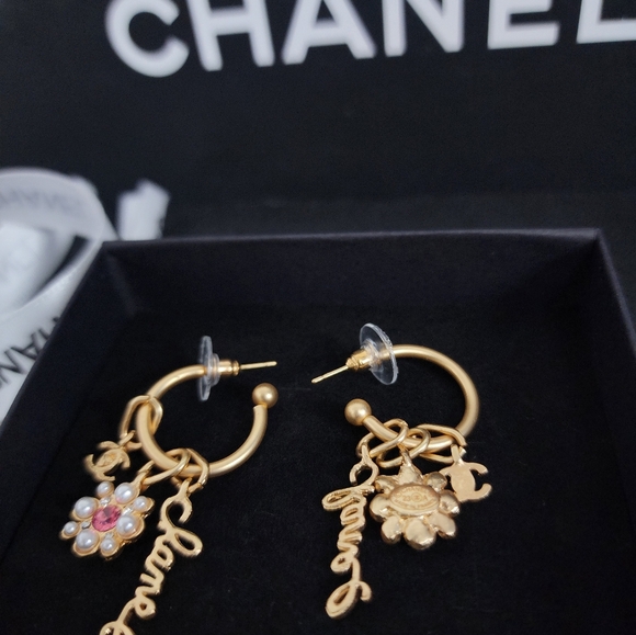 Chanel earrings - Picture 6 of 6